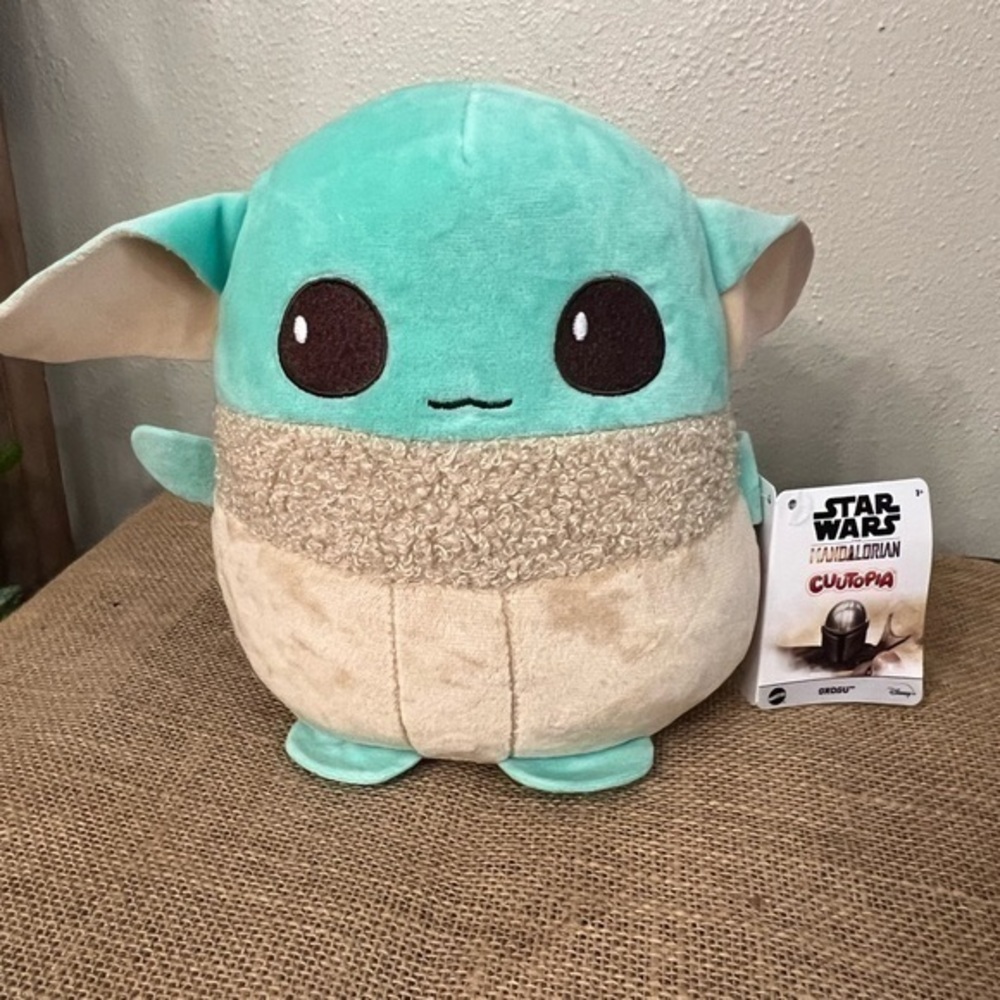 Star Wars the Mandalorian 7" Grogu Cuutopia plush. NWT